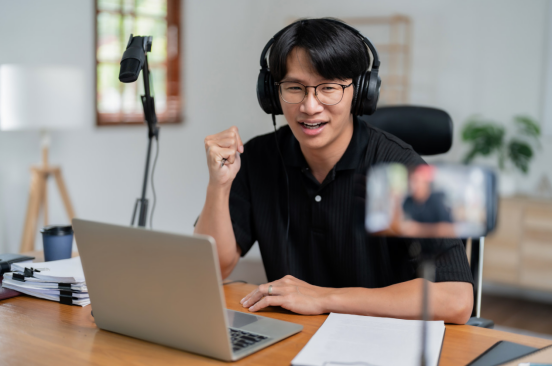 双11过半销售数据出炉！李佳琦辛巴基本盘仍在，珠宝领域黑马是谁？