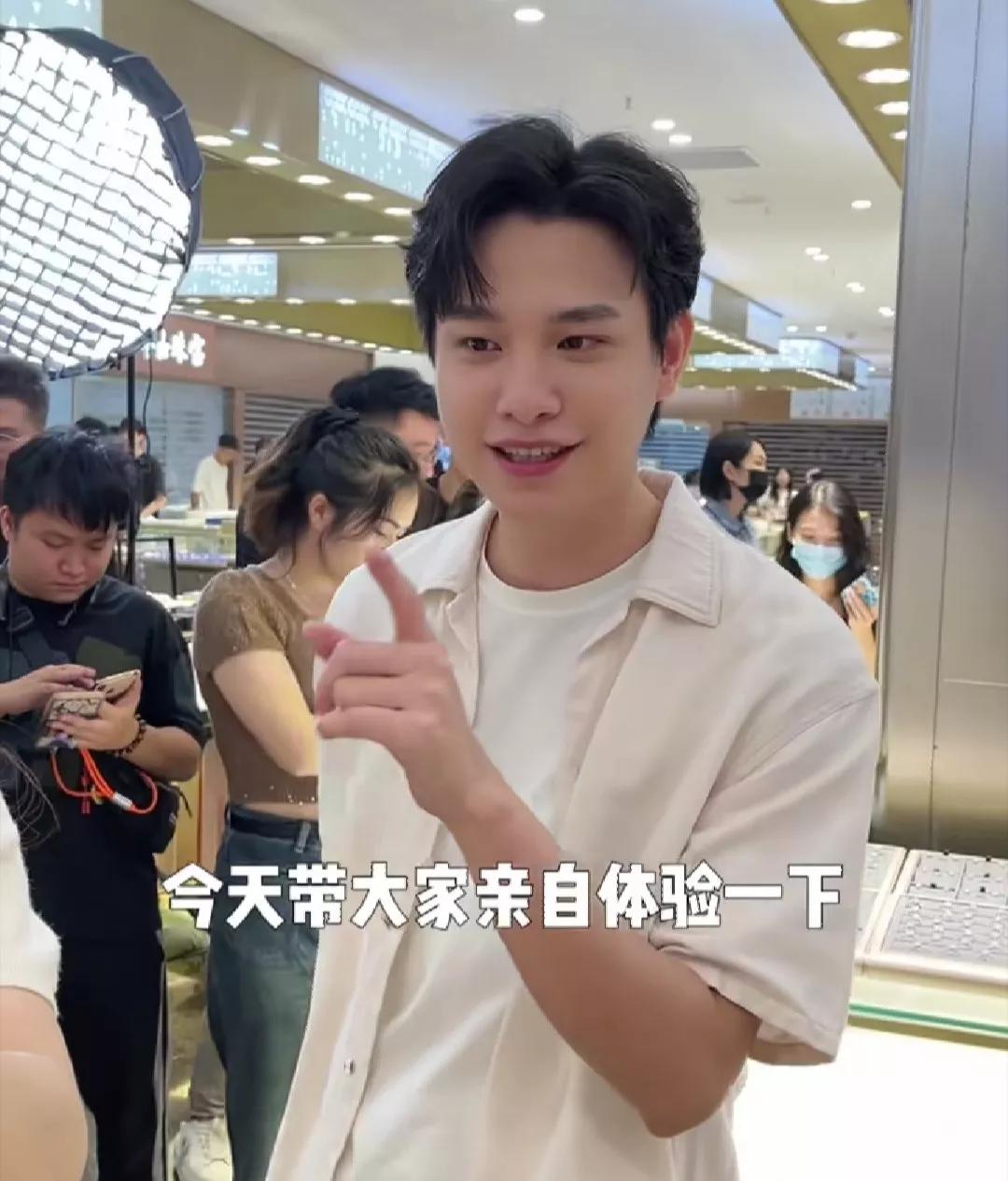 抖音带货排行榜分析_抖音电商发展_快手带货榜单在哪看啊