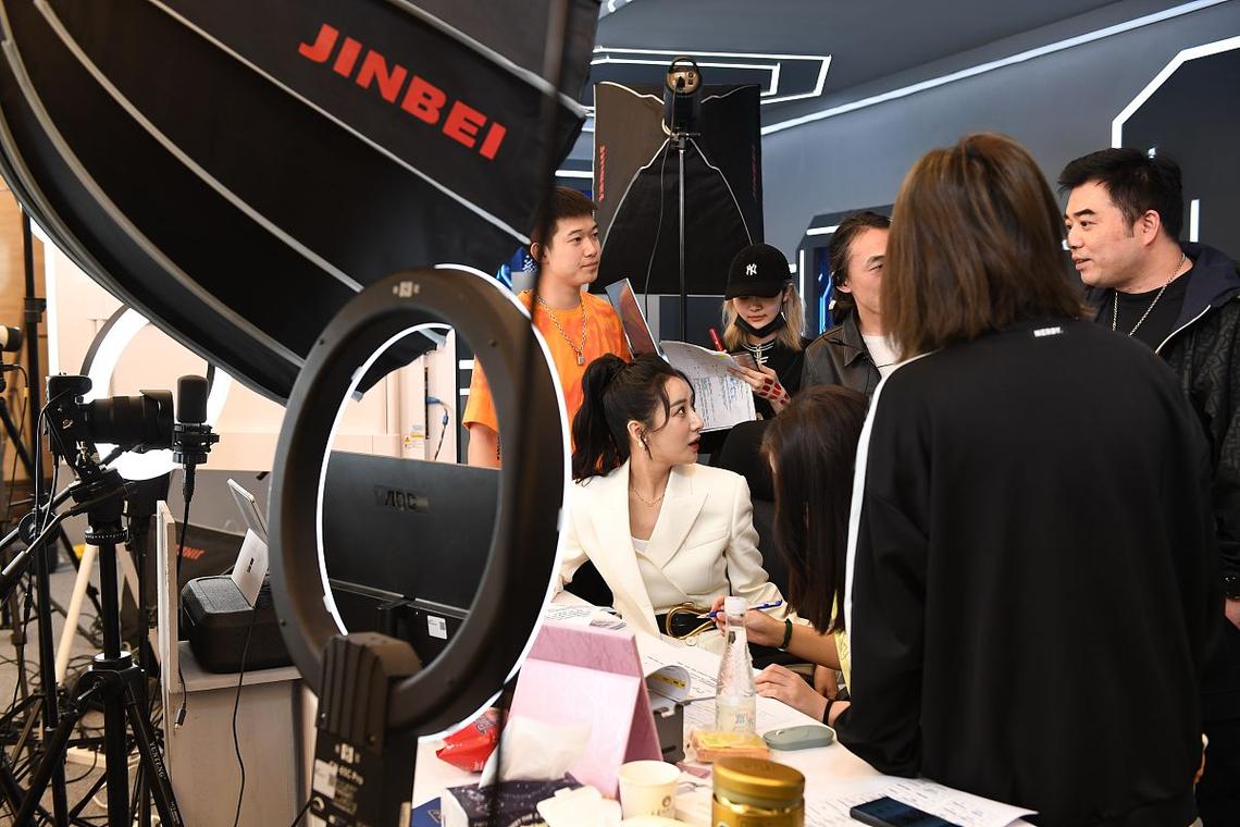 淘宝达人从哪里进入直播间_淘宝直播安静专注分享生活_淘宝直播真实不完美但真实