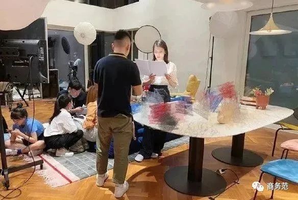 明星直播带货_CEO抖音直播首秀_直播带货名人有哪些