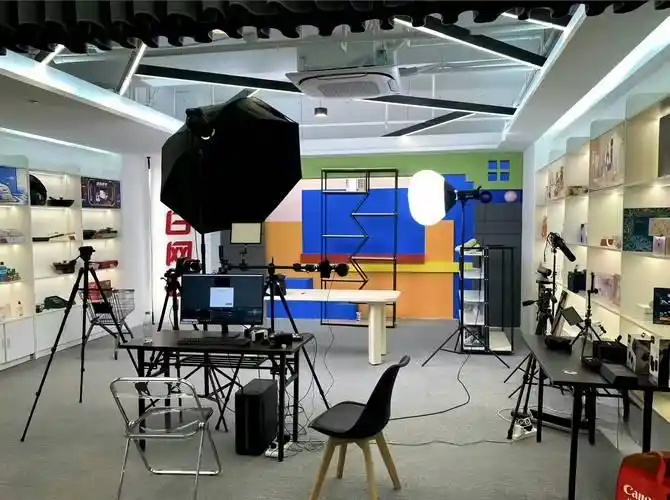 小红书直播带货：30亿补贴能否抢占市场？新兴电商模式深度解析