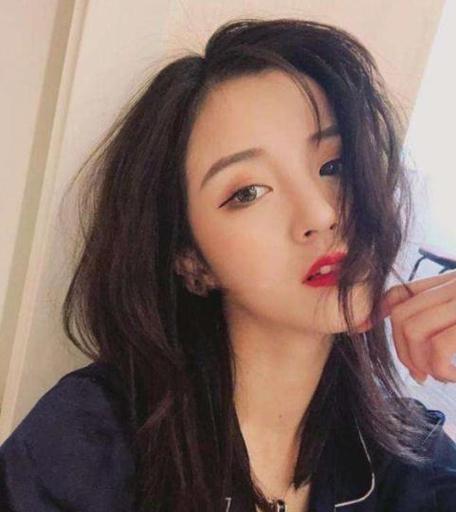 抖音网红排行榜:费启鸣、代古拉k、莉哥,谁才是真正的顶流?