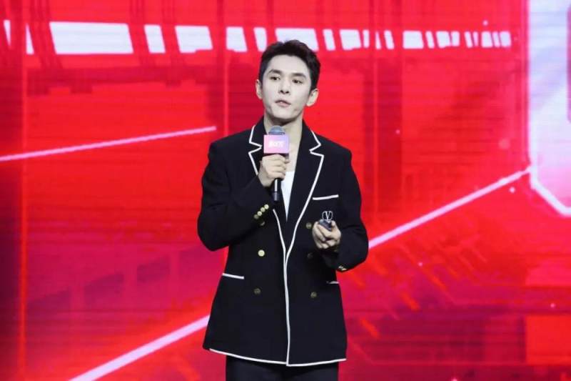 直播电商行业竞争加剧_卖货主播一个月收入_电商主播薪资下降