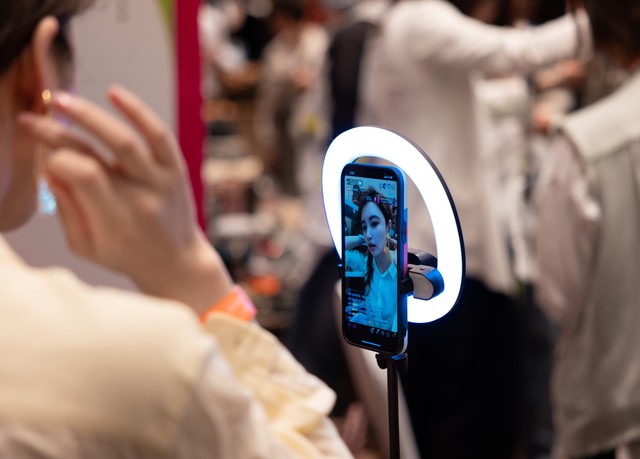 抖音带货成功案例_抖音里带货可以挣多少_抖音合作带货赚钱