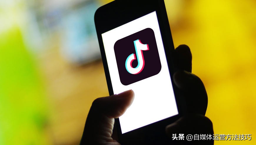 新手如何做带货直播？从0到1的实操步骤与避坑指南