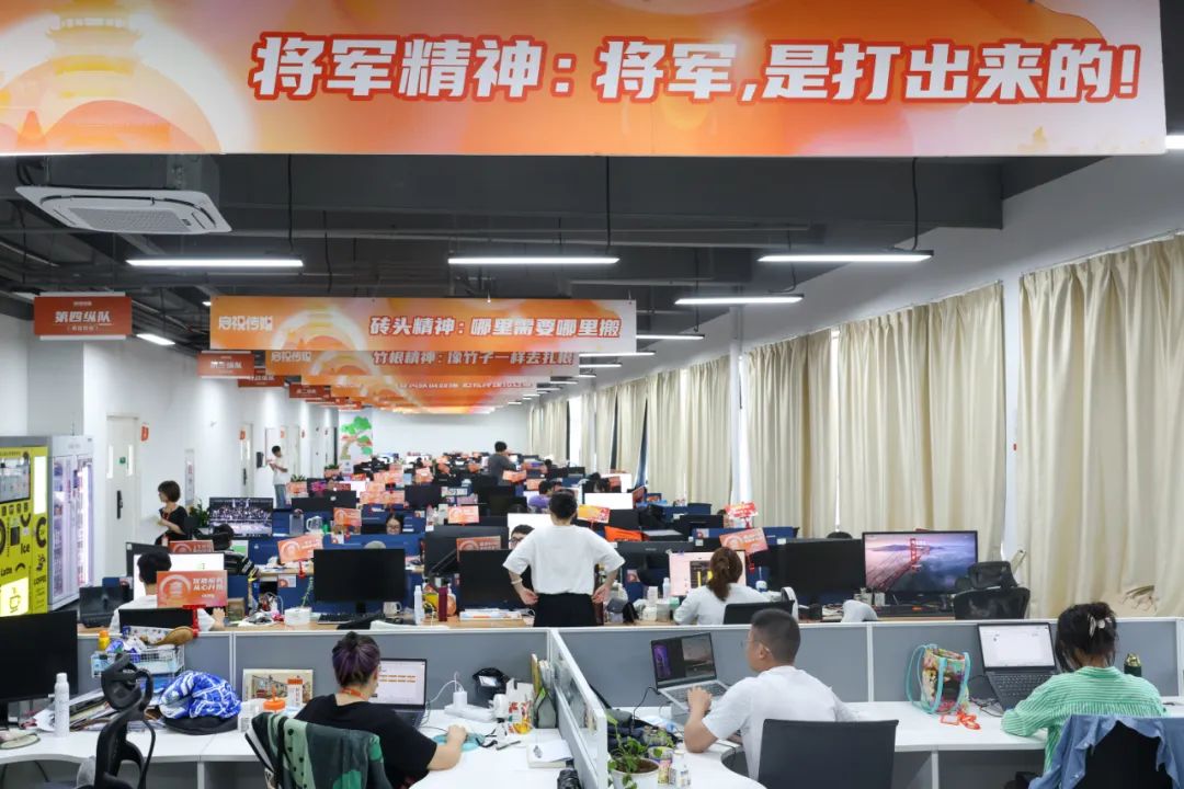 家电直播销售平台_家电以旧换新直播销售_4口之家家电直播带货